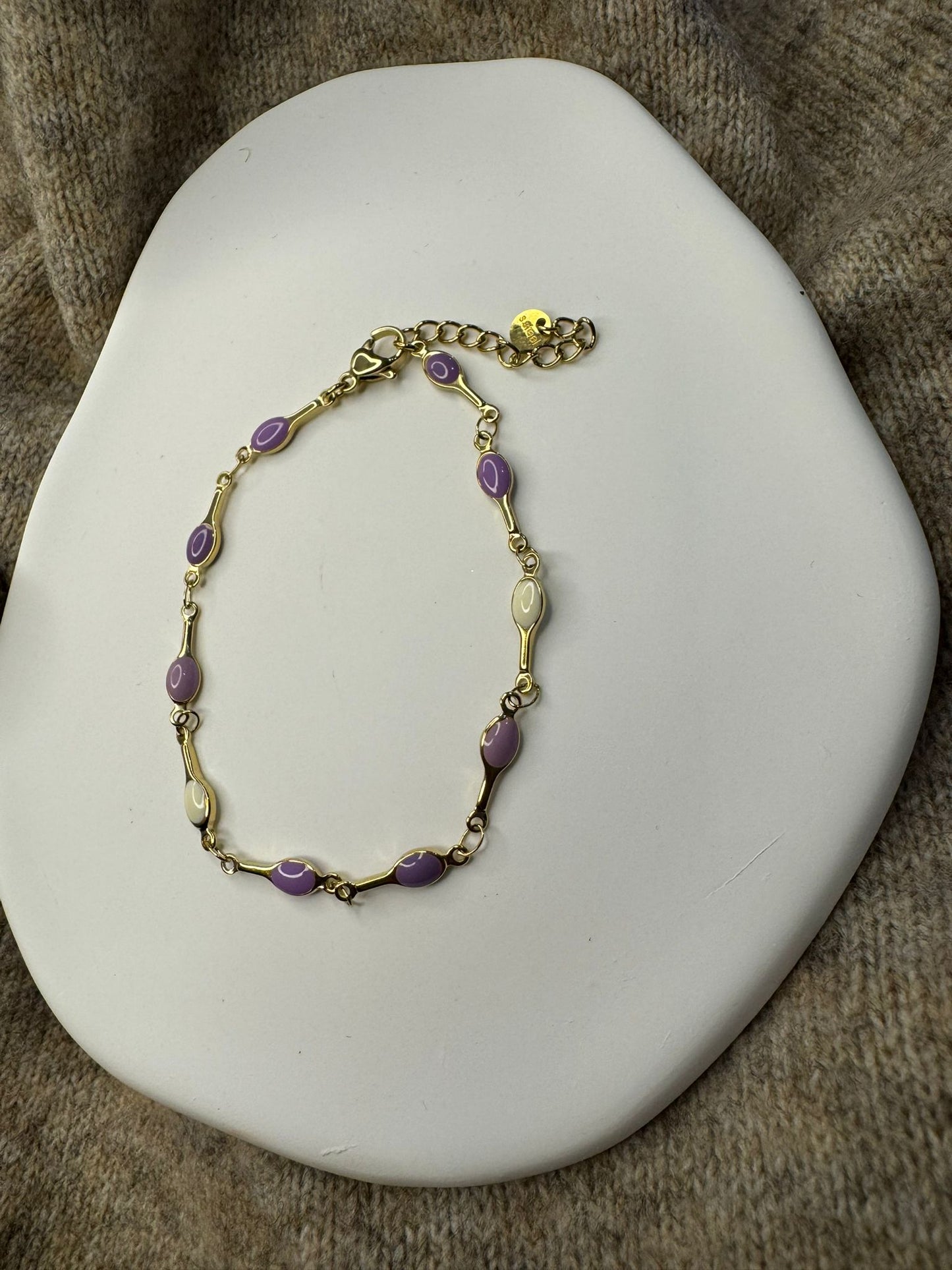 Bracelet Nisa Perles Violettes/Blanches En Acier Inoxydable